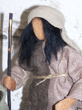 Lade das Bild in den Galerie-Viewer, Krippenset Hirten - Biblische Erzählfiguren