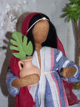 Lade das Bild in den Galerie-Viewer, Mädchen/Frau mit Krug - Biblische Erzählfiguren