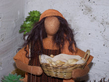 Lade das Bild in den Galerie-Viewer, Marktfrau- Biblische Erzählfiguren