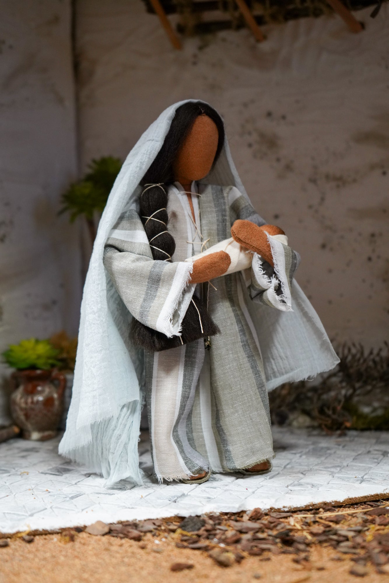 Maria mit dem Jesuskind - Biblische Erzählfiguren