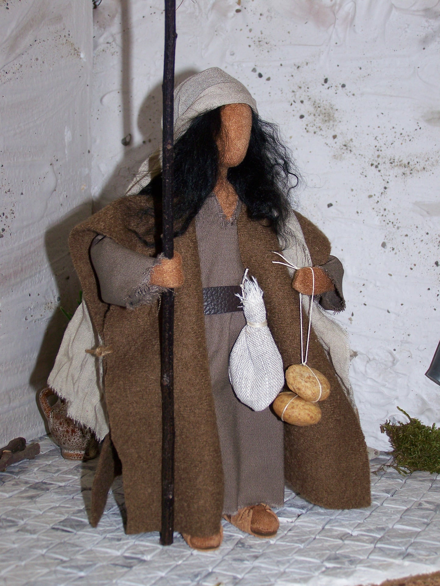 Jünger mit Broten - Biblische Erzählfiguren