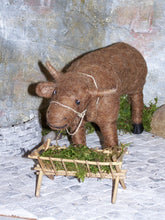 Lade das Bild in den Galerie-Viewer, Ochse, gefilzt - Biblische Erzählfiguren