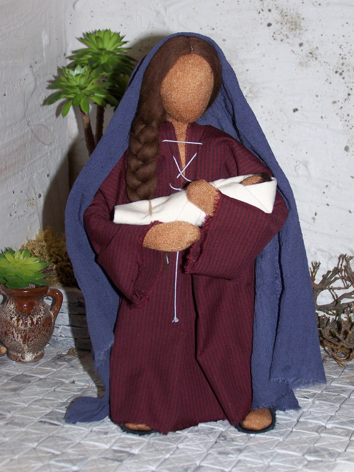 Maria mit Kind - Biblische Erzählfiguren