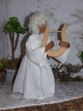 Lade das Bild in den Galerie-Viewer, Der Engel mit der Harfe/ Haarfarbe wählbar- Biblische Erzählfiguren NEU!!!
