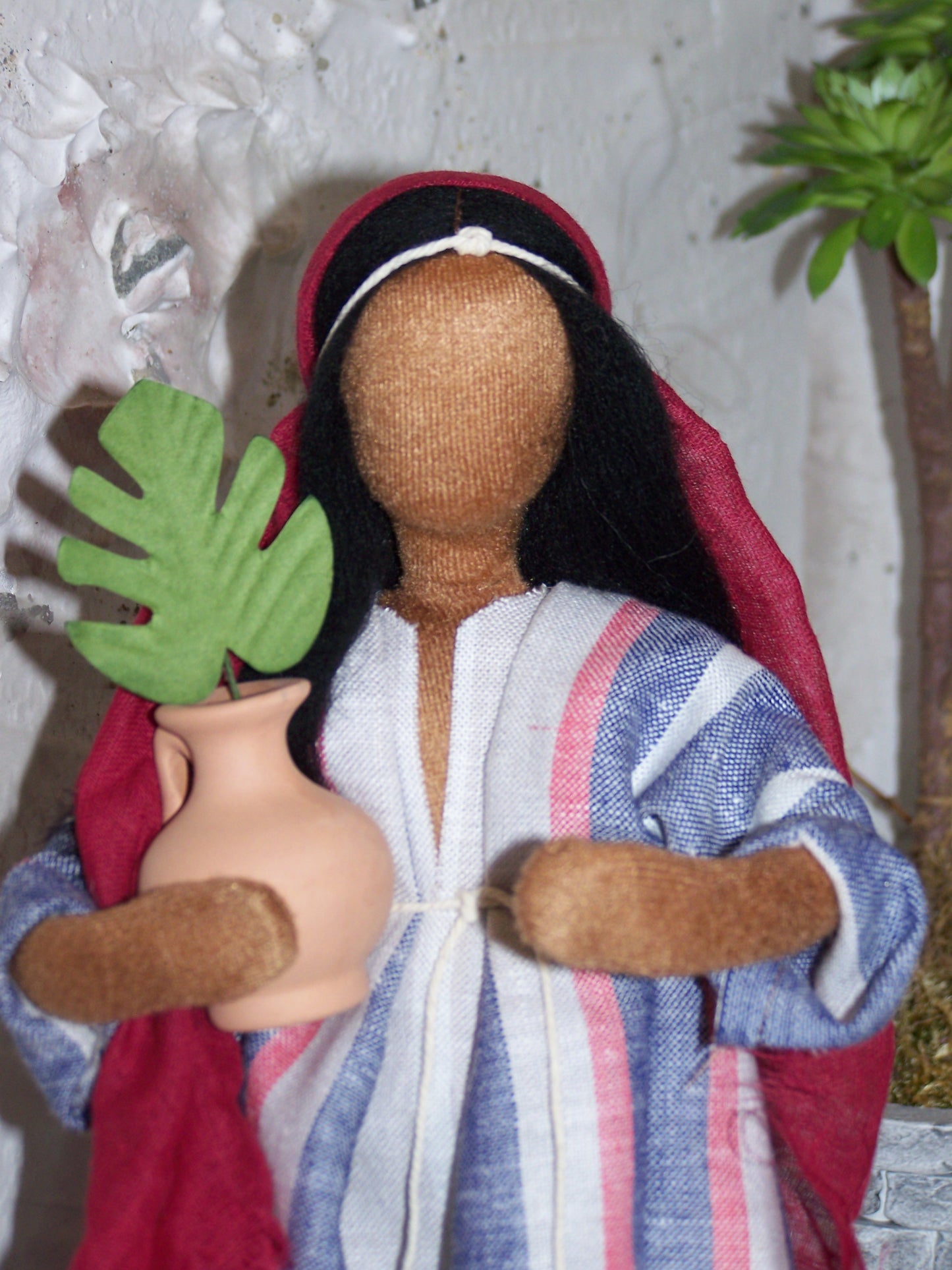 Mädchen mit Krug - Biblische Erzählfiguren