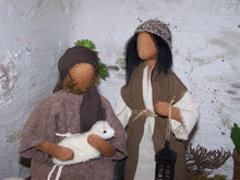 Lade das Bild in den Galerie-Viewer, Krippenset Hirten 3 - Biblische Erzählfiguren
