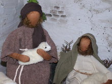 Lade das Bild in den Galerie-Viewer, Krippenset Hirten 5- Biblische Erzählfiguren
