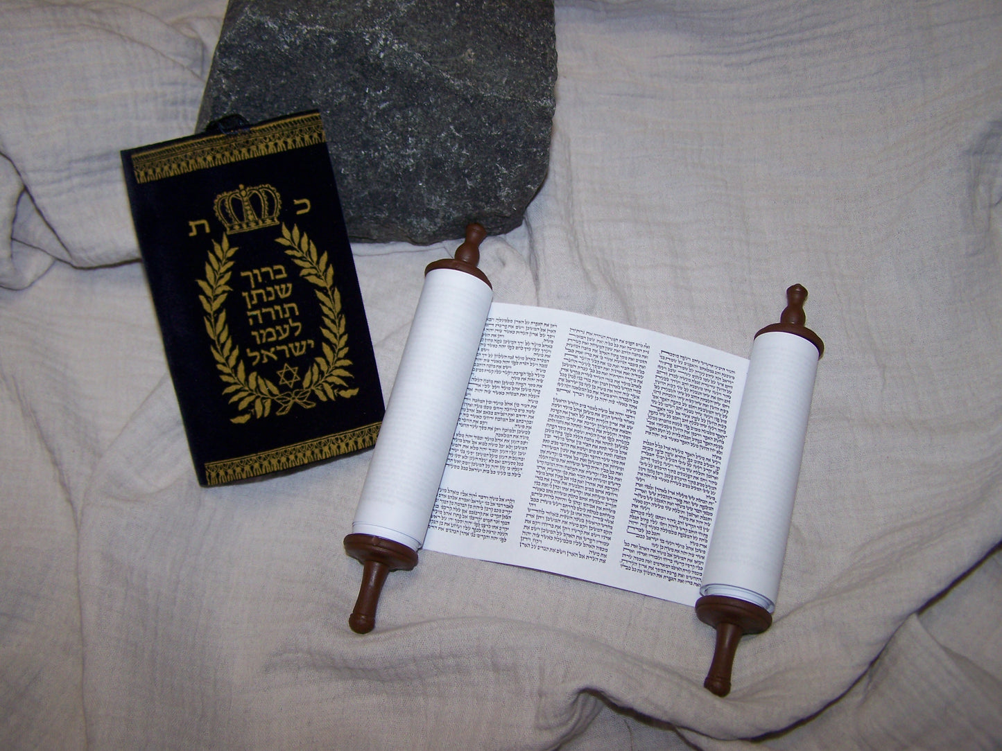 Original Tora-Rolle - Biblische Erzählfiguren