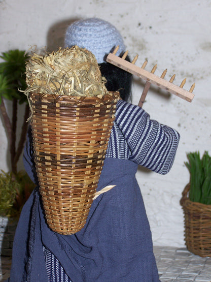 Junger Mann bei der Heuernte- Biblische Erzählfiguren