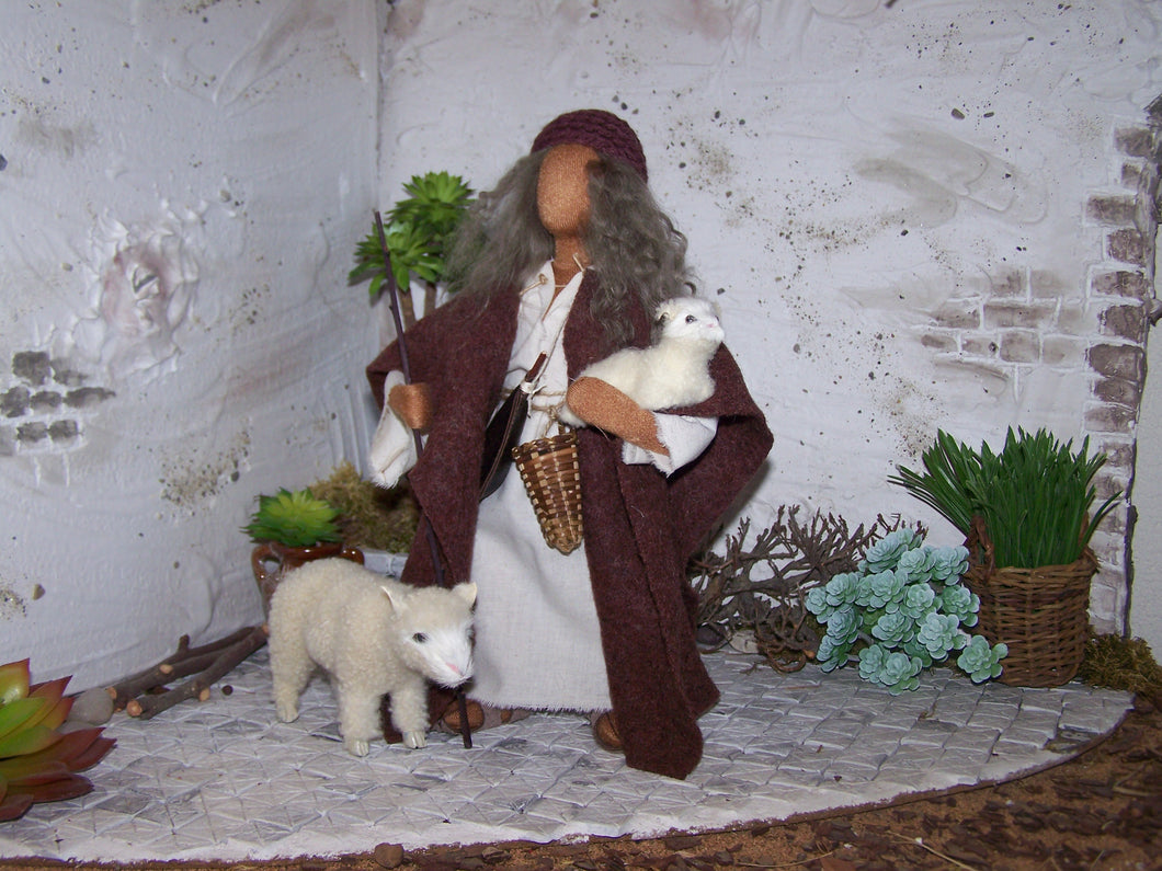 Hirte mit Schaf und Lamm - Biblische Erzählfiguren