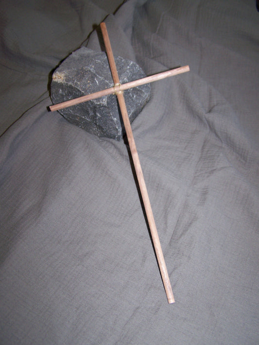 "Kreuz aus Buchenholz, 30 cm" - Biblische Erzählfiguren